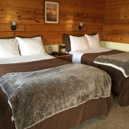 Captain'S Choice Motel ヘインズ エクステリア 写真