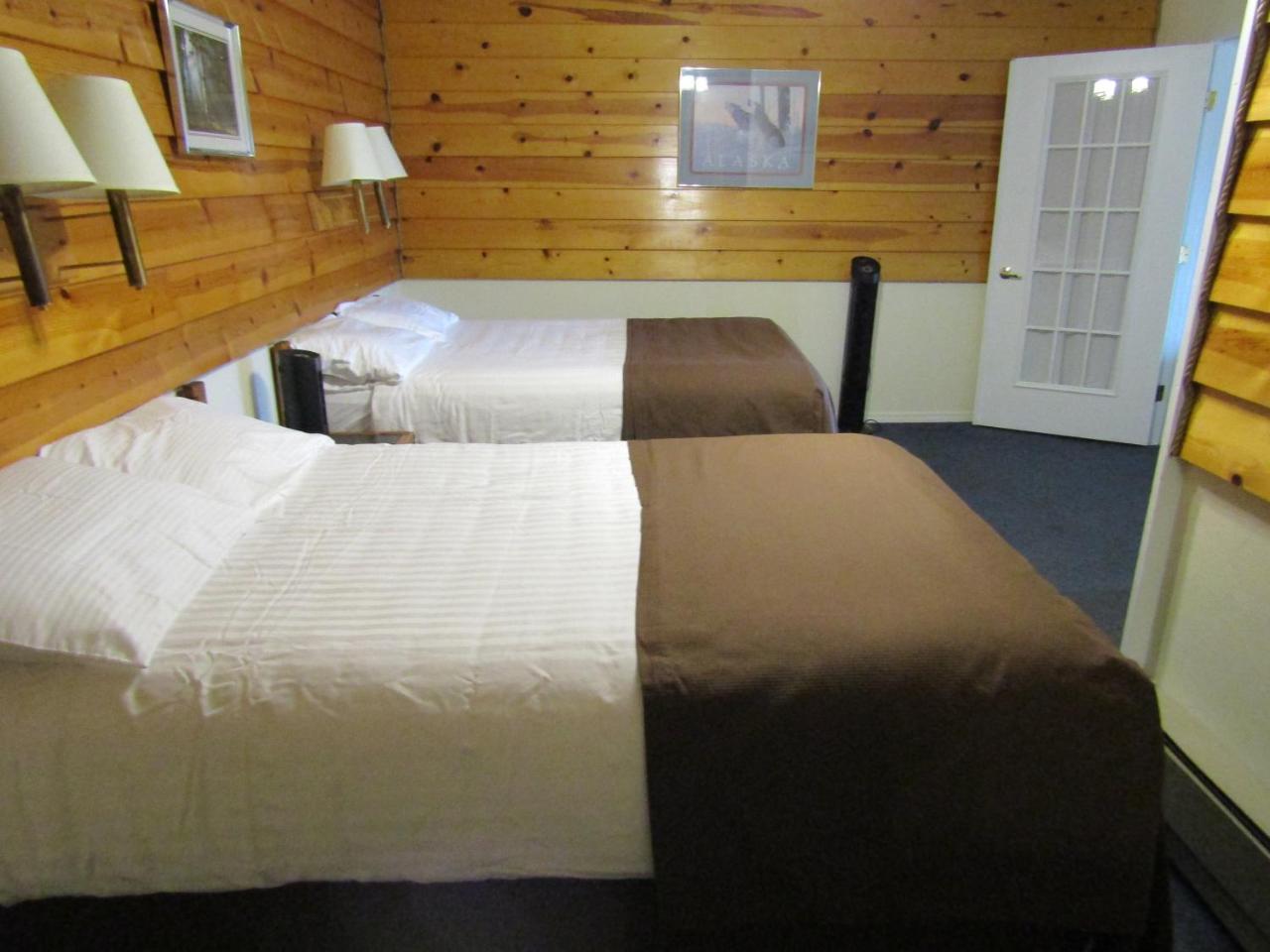 Captain'S Choice Motel ヘインズ エクステリア 写真